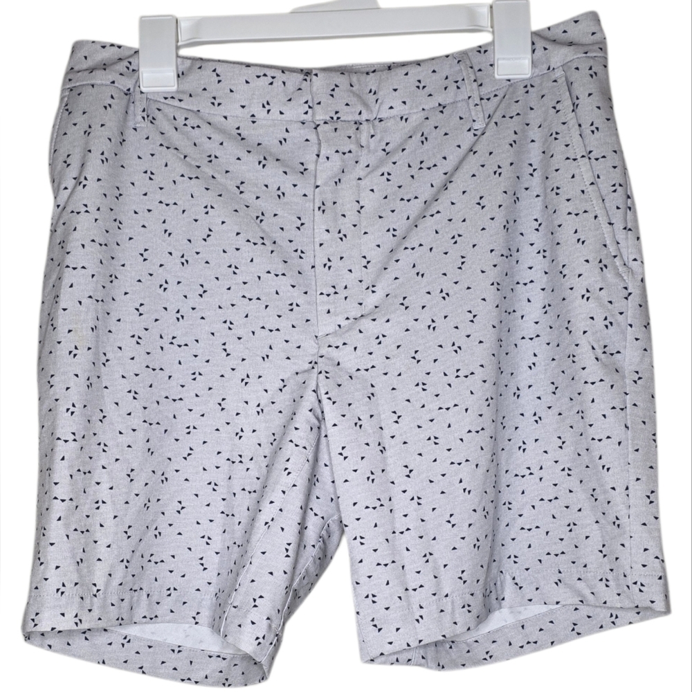 All In Motion Golf Shorts Triangle Graphic Size 34